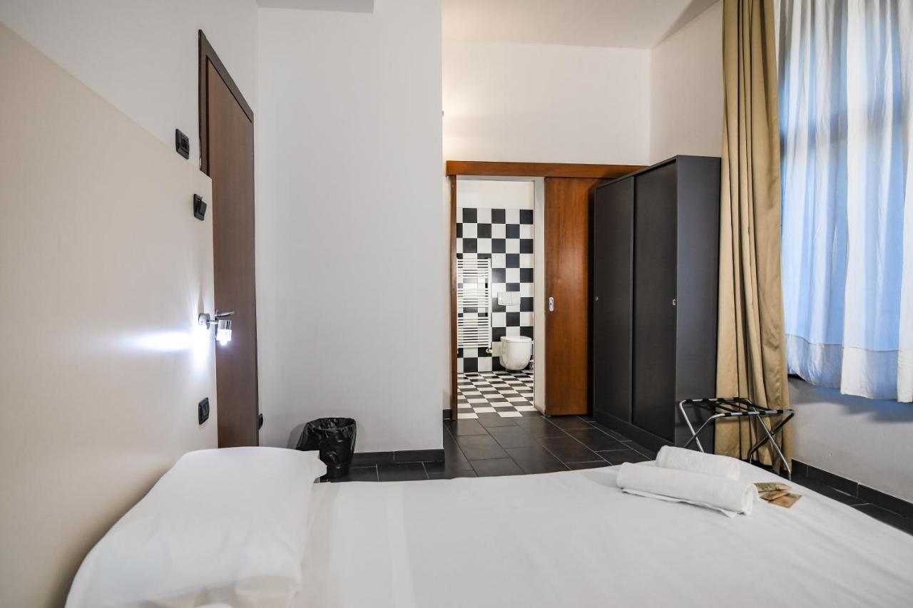 Hôtel Zen à Ferrare Extérieur photo
