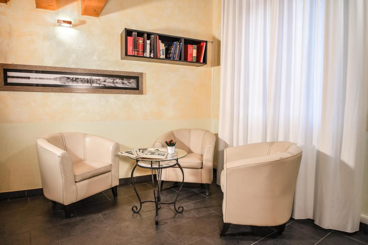 Hôtel Zen à Ferrare Extérieur photo
