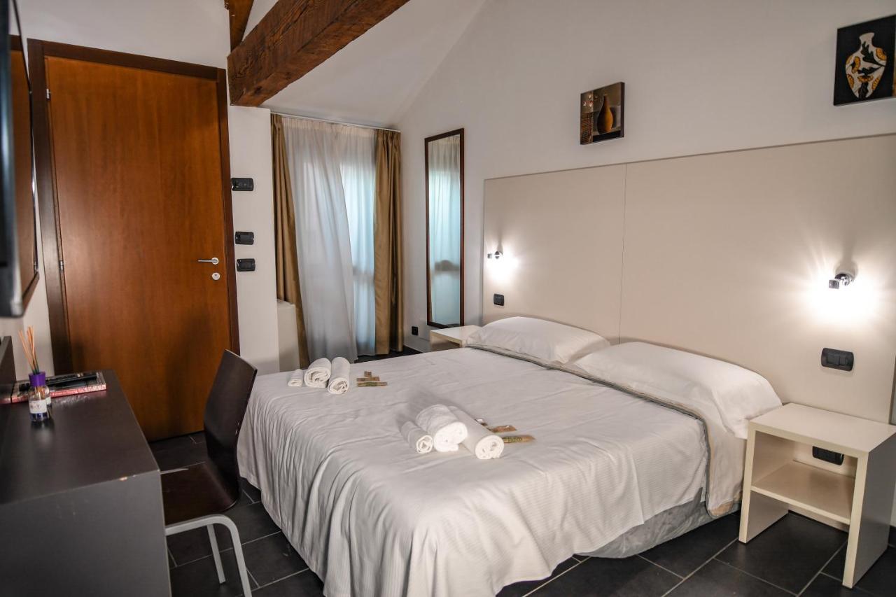 Hôtel Zen à Ferrare Extérieur photo